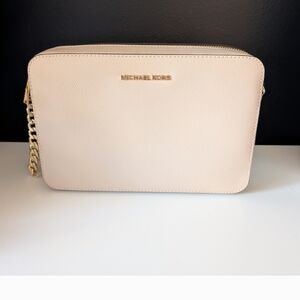 Brand New Michael Kors Jet Set Saffiano Leather Crossbody